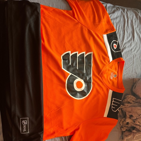 Adult XL brand new Flyers lightweight jersey - Picture 1 of 3